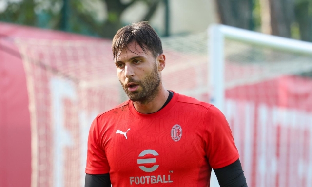 Milan, para Sportiello: a Lecce l'esordio in campionato del portiere senza social 1 Milan, para Sportiello: a Lecce l'esordio in campionato del portiere senza social