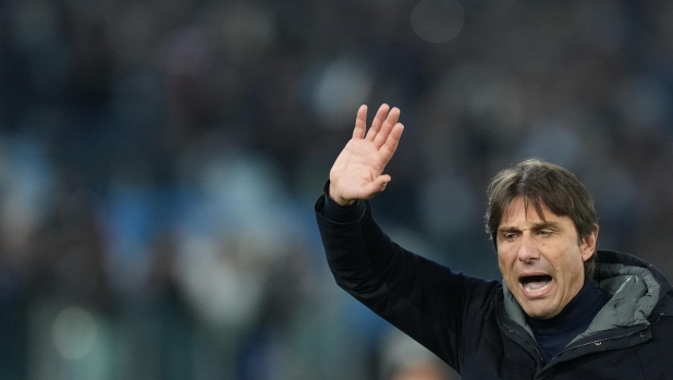 Napoli, Conte come Ancelotti: stessi punti dopo 26 giornate. E al primo posto... 1 Napoli, Conte come Ancelotti: stessi punti dopo 26 giornate. E al primo posto...