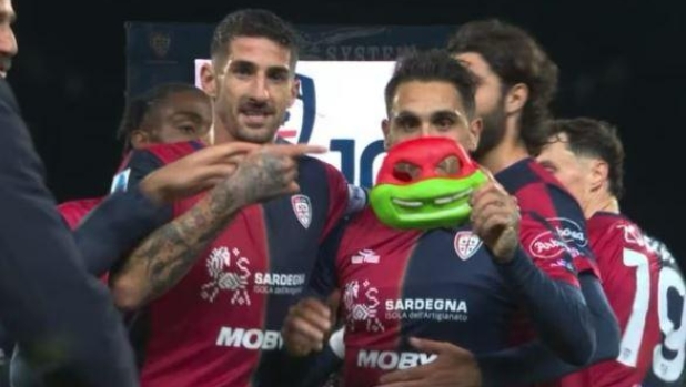 Viola segna e fa la tartaruga ninja: omaggio al piccolo Leo che non c'è più 1 Viola segna e fa la tartaruga ninja: omaggio al piccolo Leo che non c'è più