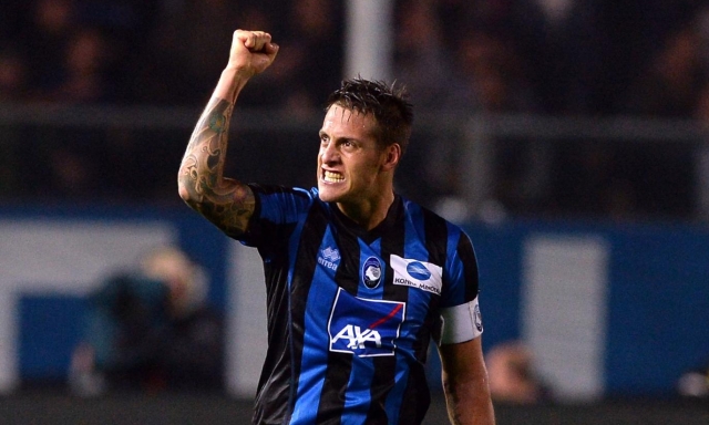 Denis: "Io, la Dea e quei 3 gol all'Inter. Se l'Atalanta vince lo scudetto scendo in piazza" 1 Denis: "Io, la Dea e quei 3 gol all'Inter. Se l'Atalanta vince lo scudetto scendo in piazza"