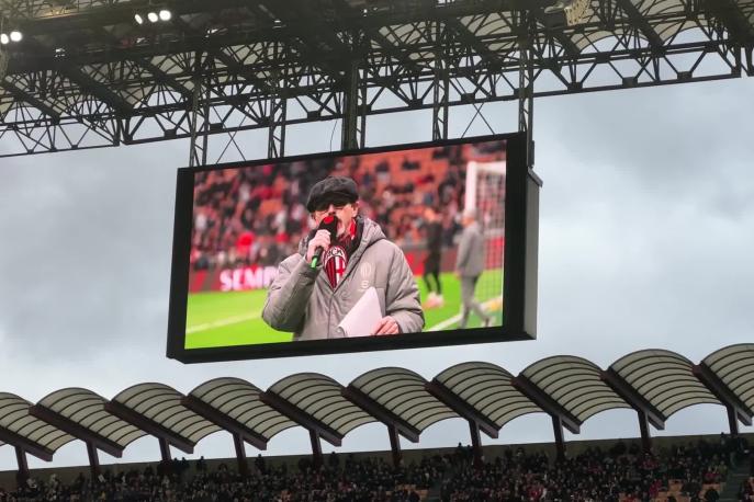 Milan, omaggio a Pizzul: l'applauso di San Siro 1 Milan, omaggio a Pizzul: l'applauso di San Siro