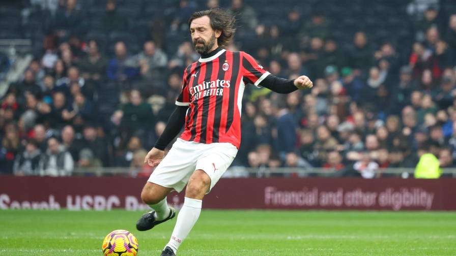 Dalla perla di Pirlo alla tripletta di Keane: gli highlights di Spurs-Milan vecchie glorie 1 Dalla perla di Pirlo alla tripletta di Keane: gli highlights di Spurs-Milan vecchie glorie