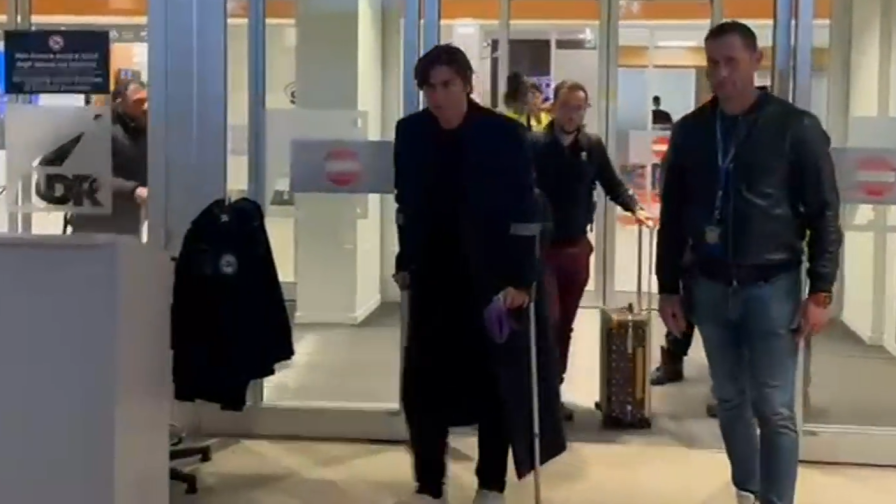 Dybala in stampelle a Ciampino: "Sto bene". E poi scherza sul Brasile... 1 Dybala in stampelle a Ciampino: "Sto bene". E poi scherza sul Brasile...