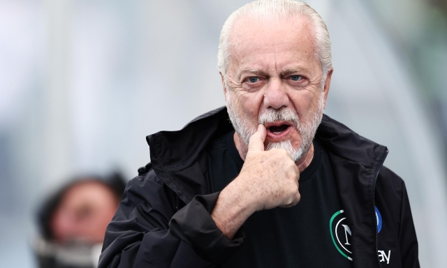 De Laurentiis: "Questione stadio, ad Abodi dico: perché fare gli 'scassambrella'..." 1 De Laurentiis: "Questione stadio, ad Abodi dico: perché fare gli 'scassambrella'..."