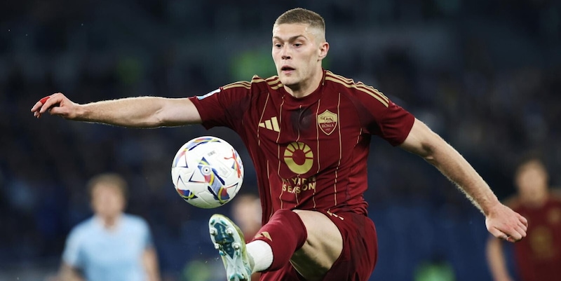 Roma, la probabile formazione per la sfida con l’Inter: dubbi in attacco 1 Roma, la probabile formazione per la sfida con l’Inter: dubbi in attacco