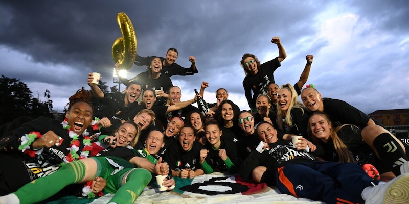 Juve Women, nuovo orario per la festa scudetto allo Stadium: il motivo 1 Juve Women, nuovo orario per la festa scudetto allo Stadium: il motivo