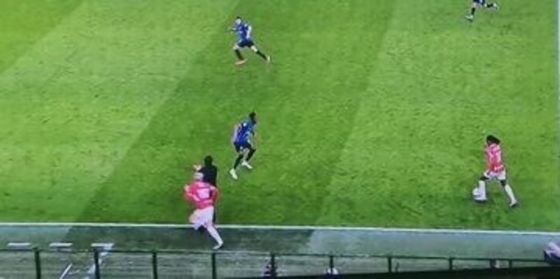 "Ma vagli addosso": Inzaghi senza regole, l'ostruzione a Theo l'ultima giocata 1 "Ma vagli addosso": Inzaghi senza regole, l'ostruzione a Theo l'ultima giocata