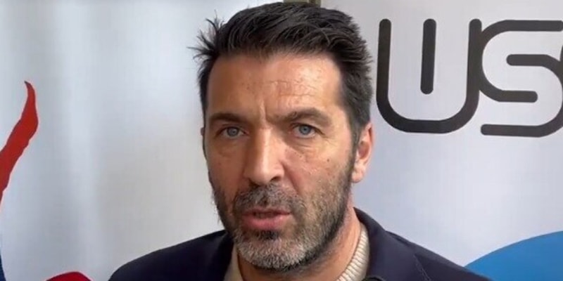 Buffon spiega tutto, tranne Motta: "Napoli-Inter di rimpianti. Champions? Barcellona intergalattico" 1 Buffon spiega tutto, tranne Motta: "Napoli-Inter di rimpianti. Champions? Barcellona intergalattico"