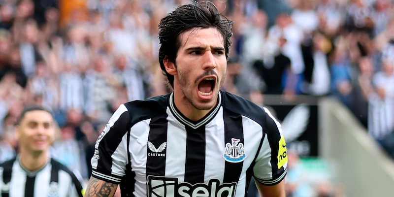 Tonali, e se ci pensasse... Vlahovic? Il piano Juve e l'altra contropartita 1 Tonali, e se ci pensasse... Vlahovic? Il piano Juve e l'altra contropartita