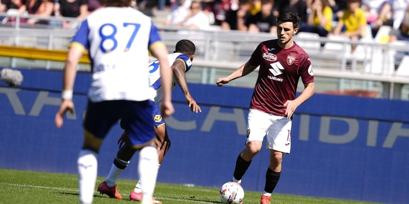 Torino-Verona 1-1, Elams risponde a Sarr e cancella l’errore di Milinkovic-Savic 1 Torino-Verona 1-1, Elams risponde a Sarr e cancella l’errore di Milinkovic-Savic