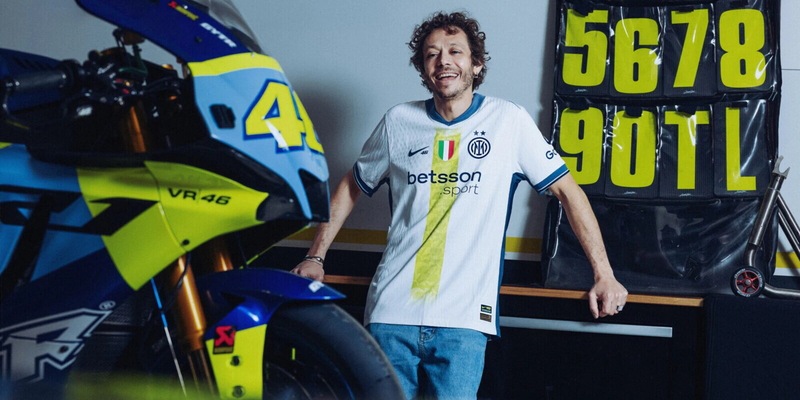 Inter, complimenti Valentino: hai disegnato una maglia iconica 1 Inter, complimenti Valentino: hai disegnato una maglia iconica