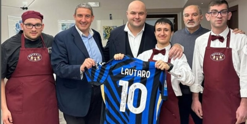 Lautaro cuore d'oro: un gran gol per i ragazzi disabili di Corbetta 1 Lautaro cuore d'oro: un gran gol per i ragazzi disabili di Corbetta