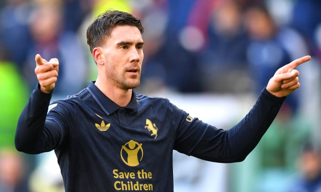 Vlahovic, doppio obiettivo: tornare a brillare con la Juve e sedurre la Premier 1 Vlahovic, doppio obiettivo: tornare a brillare con la Juve e sedurre la Premier