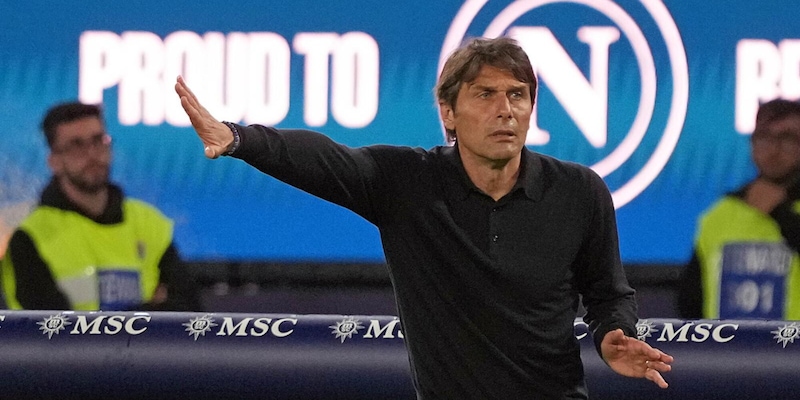 Il Napoli si è giocato il jolly. Ma lo scudetto è nelle mani di Conte 2 Il Napoli si è giocato il jolly. Ma lo scudetto è nelle mani di Conte