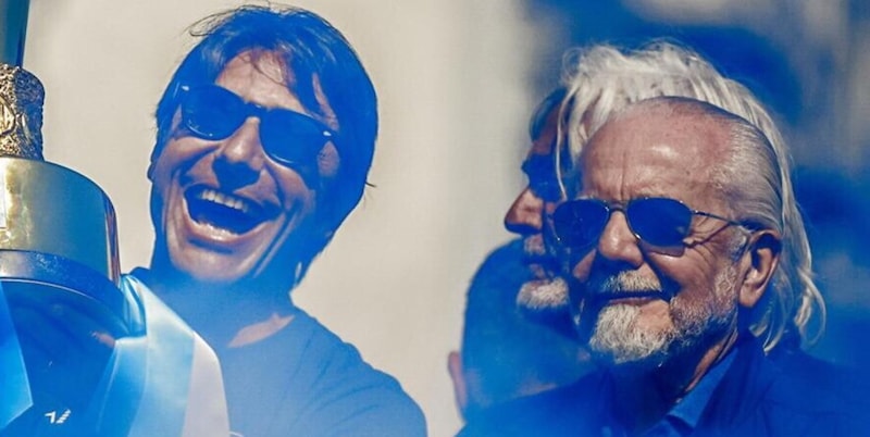 Conte, vertice decisivo con De Laurentiis: il richiamo della Juve è forte, ma la moglie e Oriali... 1 Conte, vertice decisivo con De Laurentiis: il richiamo della Juve è forte, ma la moglie e Oriali...