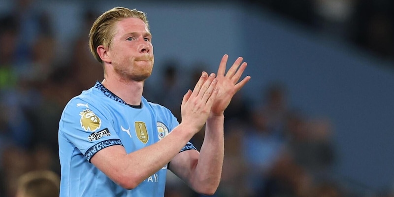 Svolta De Bruyne, spunta l'indizio che lo avvicina al Napoli. Ma chiama anche la Juve 3 Svolta De Bruyne, spunta l'indizio che lo avvicina al Napoli. Ma chiama anche la Juve