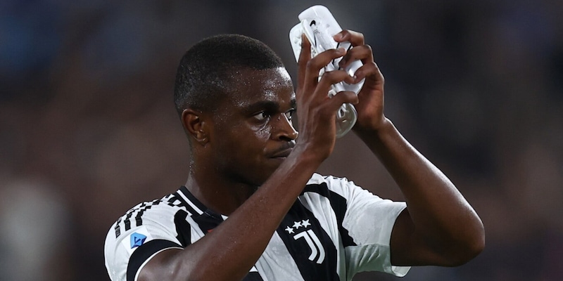 "Non è come...": il messaggio di Kalulu alla Juve. E Douglas Luiz ci riprova 1 "Non è come...": il messaggio di Kalulu alla Juve. E Douglas Luiz ci riprova