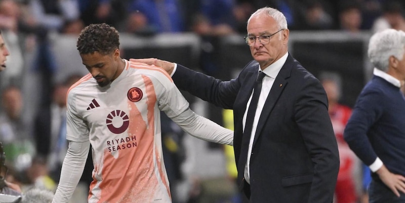 Ranieri ancora furioso, discorso alla squadra a Trigoria: l'obiettivo è l'Europa 3 Ranieri ancora furioso, discorso alla squadra a Trigoria: l'obiettivo è l'Europa