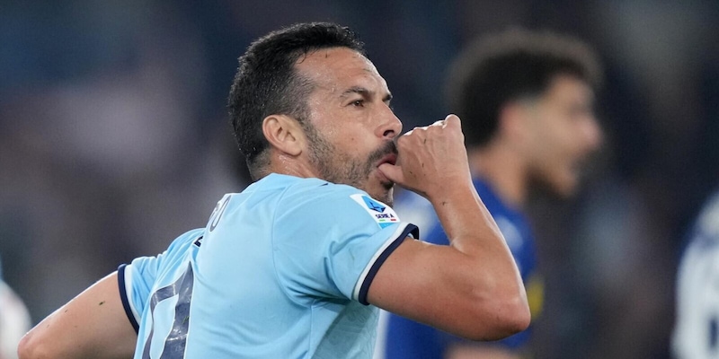 Lazio, il piano anti-Inter: Pedro si scalda per giocare a San Siro 3 Lazio, il piano anti-Inter: Pedro si scalda per giocare a San Siro