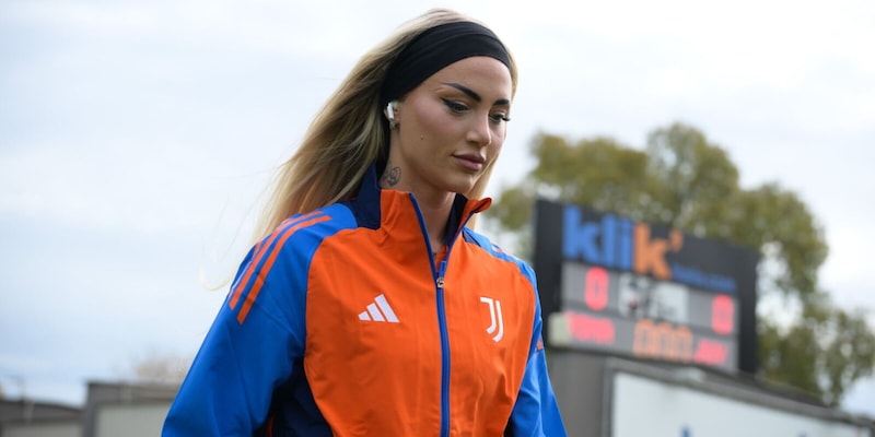 Alisha Lehmann: “Sul privato mi feriscono. Juve? All’inizio ero senza fiato” 1 Alisha Lehmann: “Sul privato mi feriscono. Juve? All’inizio ero senza fiato”