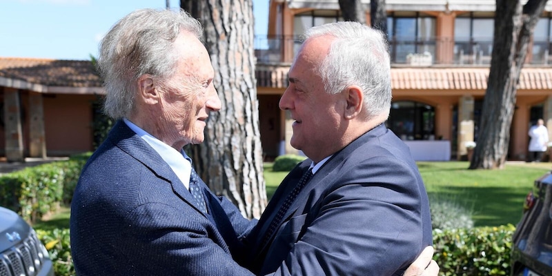Lazio, racconto di una giornata storica: Lotito e Cragnotti, che emozione! 1 Lazio, racconto di una giornata storica: Lotito e Cragnotti, che emozione!