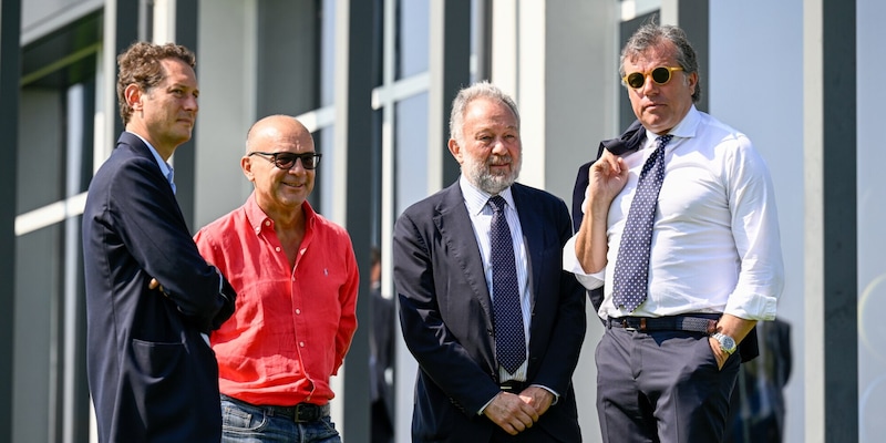 Juve, Elkann disegna un altro futuro: anche Giuntoli sotto esame 2 Juve, Elkann disegna un altro futuro: anche Giuntoli sotto esame
