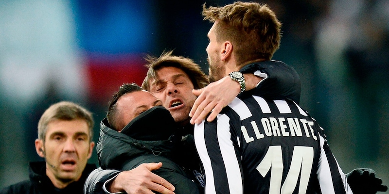 “Conte ti ammazza. Lo Scudetto Juve e il coltello tra i denti, è pazzesco” 1 “Conte ti ammazza. Lo Scudetto Juve e il coltello tra i denti, è pazzesco”