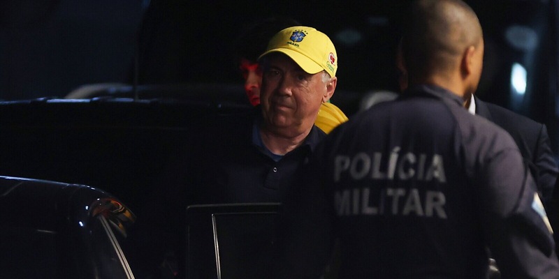 Ancelotti arriva in Brasile da nuovo ct: l'accoglienza da brividi dei tifosi 1 Ancelotti arriva in Brasile da nuovo ct: l'accoglienza da brividi dei tifosi