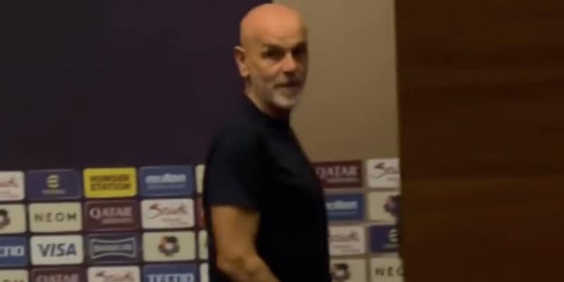 “Aeroporto, aeroporto”: Pioli deriso davanti a tutti in conferenza stampa 1 “Aeroporto, aeroporto”: Pioli deriso davanti a tutti in conferenza stampa