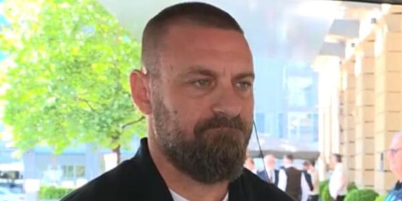De Rossi: "Gasperini allenatore incredibile: ieri ho dovuto discutere con qualche tifoso della Roma…" 2 De Rossi: "Gasperini allenatore incredibile: ieri ho dovuto discutere con qualche tifoso della Roma…"