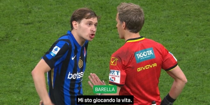 Rigore contro l'Inter, Barella disperato a Chiffi: "Mi sto giocando la vita" 1 Rigore contro l'Inter, Barella disperato a Chiffi: "Mi sto giocando la vita"