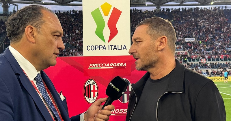 Totti: "Ranieri è un vero uomo. Io di nuovo alla Roma? Se chiamassero..." 3 Totti: "Ranieri è un vero uomo. Io di nuovo alla Roma? Se chiamassero..."
