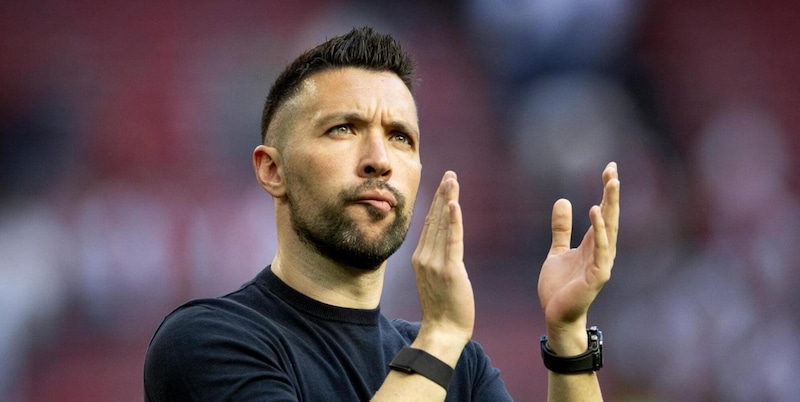 Farioli: "Cerco un club che lotti insieme a me". L'ex Ajax vuole la Serie A o la Premier 4 Farioli: "Cerco un club che lotti insieme a me". L'ex Ajax vuole la Serie A o la Premier