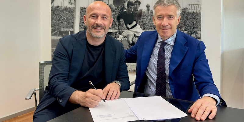 Italiano rinnova col Bologna, è ufficiale: "Felice di continuare il nostro percorso" 2 Italiano rinnova col Bologna, è ufficiale: "Felice di continuare il nostro percorso"