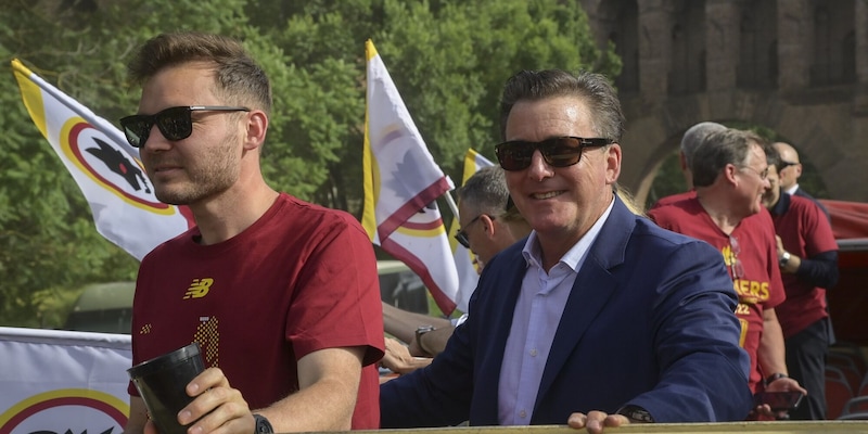 Friedkin “segnalato” in Svizzera: missione annuncio nuovo allenatore per Roma-Milan 1 Friedkin “segnalato” in Svizzera: missione annuncio nuovo allenatore per Roma-Milan