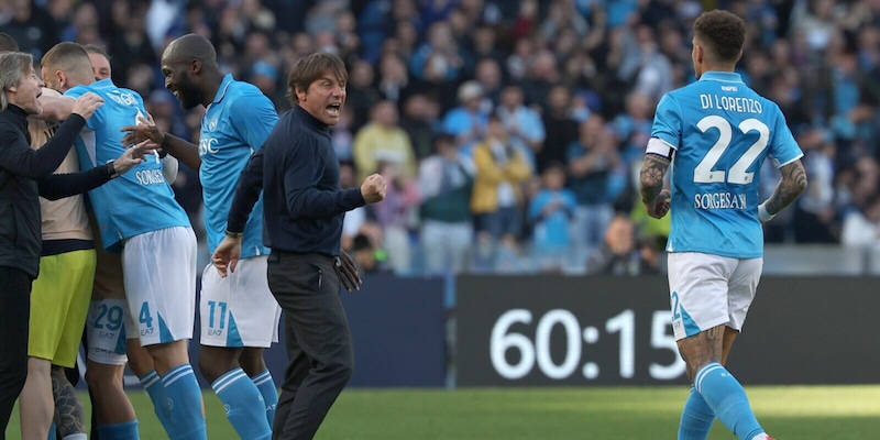 "Conte, l'addio a Napoli nasce a febbraio. Da allora chi lo conosce sa che idee si è fatto" 1 "Conte, l'addio a Napoli nasce a febbraio. Da allora chi lo conosce sa che idee si è fatto"