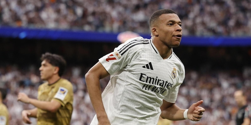 Mbappé vince la sua prima Scarpa d'Oro: è lui il miglior bomber d'Europa 1 Mbappé vince la sua prima Scarpa d'Oro: è lui il miglior bomber d'Europa