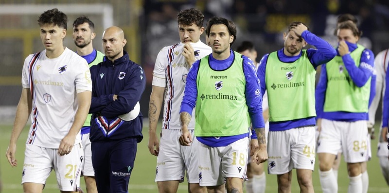 Sampdoria retrocessa, la squadra rientra all'alba per evitare i tifosi. Gravina: "Risalirà presto" 3 Sampdoria retrocessa, la squadra rientra all'alba per evitare i tifosi. Gravina: "Risalirà presto"