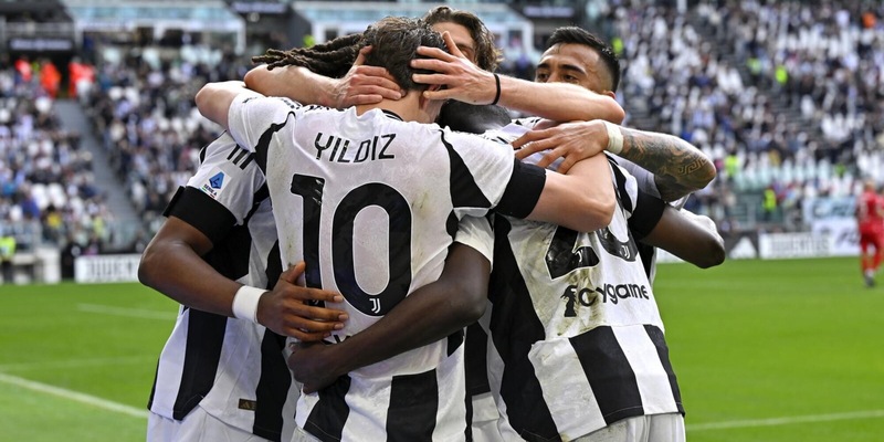 Serie A, è bagarre Champions: tutto in due notti per il quarto posto 3 Serie A, è bagarre Champions: tutto in due notti per il quarto posto