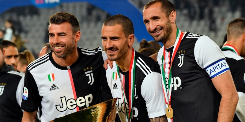 Chiellini: “Lavoriamo per tornare a vincere il prima possibile”. Sulla reunion della BBC... 1 Chiellini: “Lavoriamo per tornare a vincere il prima possibile”. Sulla reunion della BBC...