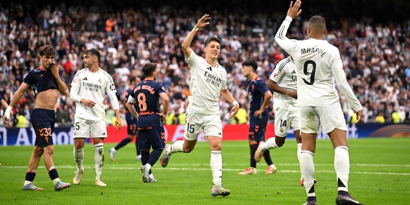 Il Real Madrid resta in scia del Barcellona: Güler e doppio Mbappé stendono il Celta Vigo 3 Il Real Madrid resta in scia del Barcellona: Güler e doppio Mbappé stendono il Celta Vigo