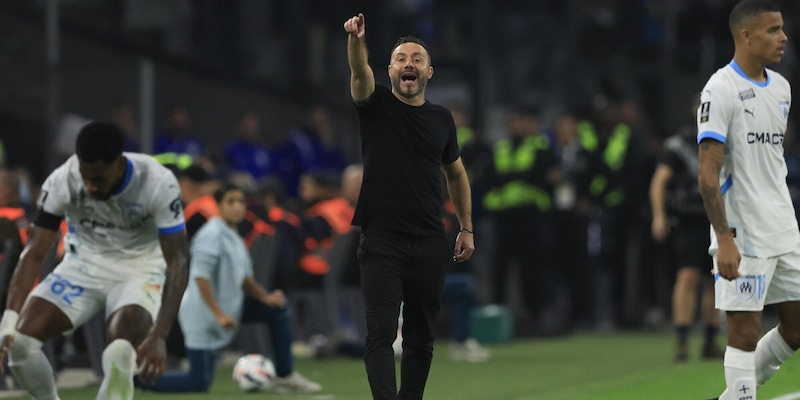 De Zerbi sul futuro: "Nessun contatto con altri club, voglio restare a Marsiglia ma..." 3 De Zerbi sul futuro: "Nessun contatto con altri club, voglio restare a Marsiglia ma..."