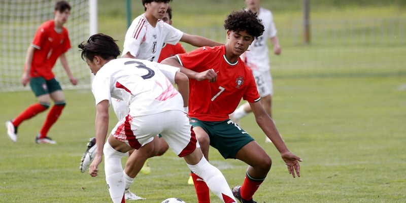 Cristiano Ronaldo jr incanta: arriva il debutto con il Portogallo Under 15 2 Cristiano Ronaldo jr incanta: arriva il debutto con il Portogallo Under 15