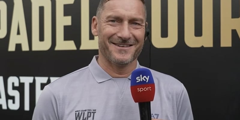 Totti a sorpresa: "Conte e Allegri alla Roma? Hanno già firmato per altri" 1 Totti a sorpresa: "Conte e Allegri alla Roma? Hanno già firmato per altri"