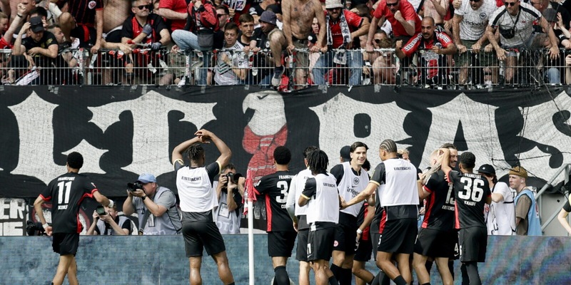 Eintracht e Mainz, sogni d’Europa. Friburgo, l’amarezza del 5° posto 1 Eintracht e Mainz, sogni d’Europa. Friburgo, l’amarezza del 5° posto