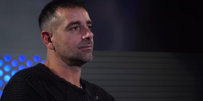 “Se diventi calciatore io mi taglio le palle”, “Berlusconi mi tolse il ciuffo”: Coco, solo aneddoti 1 “Se diventi calciatore io mi taglio le palle”, “Berlusconi mi tolse il ciuffo”: Coco, solo aneddoti