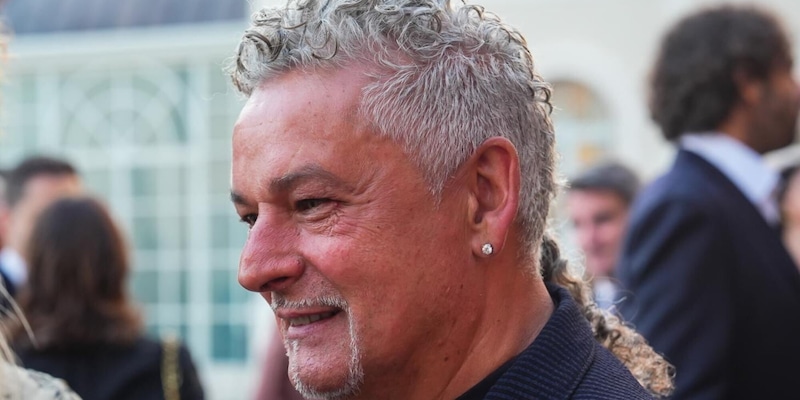 Baggio, ventuno anni fa l'addio al calcio: il messaggio social è da brividi 1 Baggio, ventuno anni fa l'addio al calcio: il messaggio social è da brividi