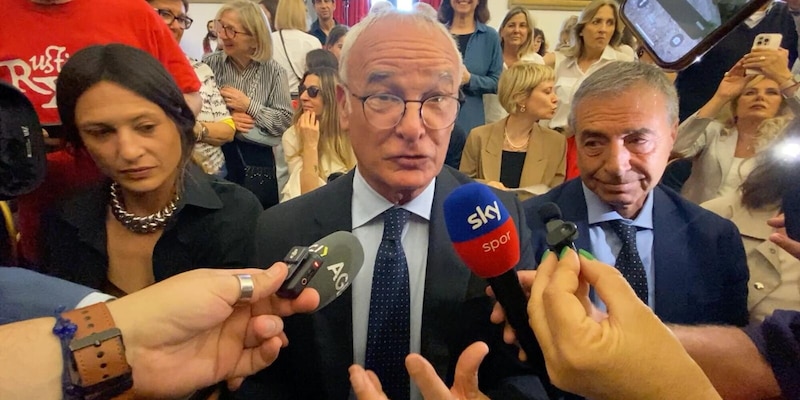 Ranieri: “Il nuovo tecnico sarà una scelta valida. Date fiducia alla Roma”. E su Gasperini… 4 Ranieri: “Il nuovo tecnico sarà una scelta valida. Date fiducia alla Roma”. E su Gasperini…