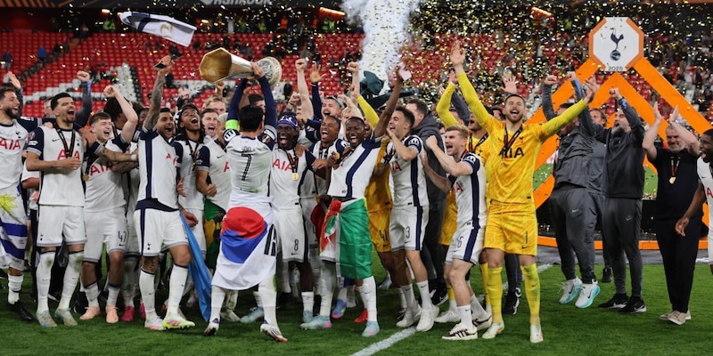 Brexit rovesciata: 6 in Champions e potrebbero essere 10 nelle tre coppe 3 Brexit rovesciata: 6 in Champions e potrebbero essere 10 nelle tre coppe