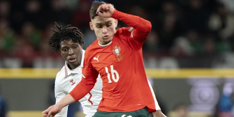 Portogallo, la scelta di Martinez su Conceicao e Renato Veiga: i convocati per la Nations League 2 Portogallo, la scelta di Martinez su Conceicao e Renato Veiga: i convocati per la Nations League